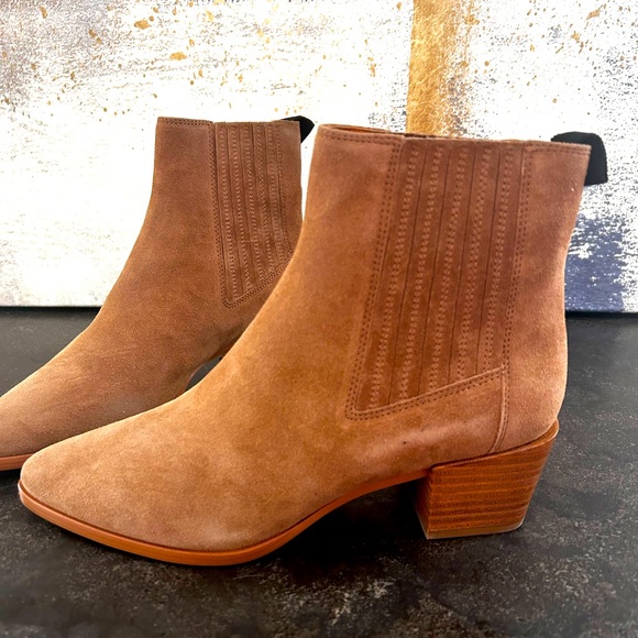 rag and bone suede boots - Picture 1 of 5